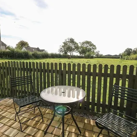 Decca Is Cheerful One Bedroom Semesterbostad